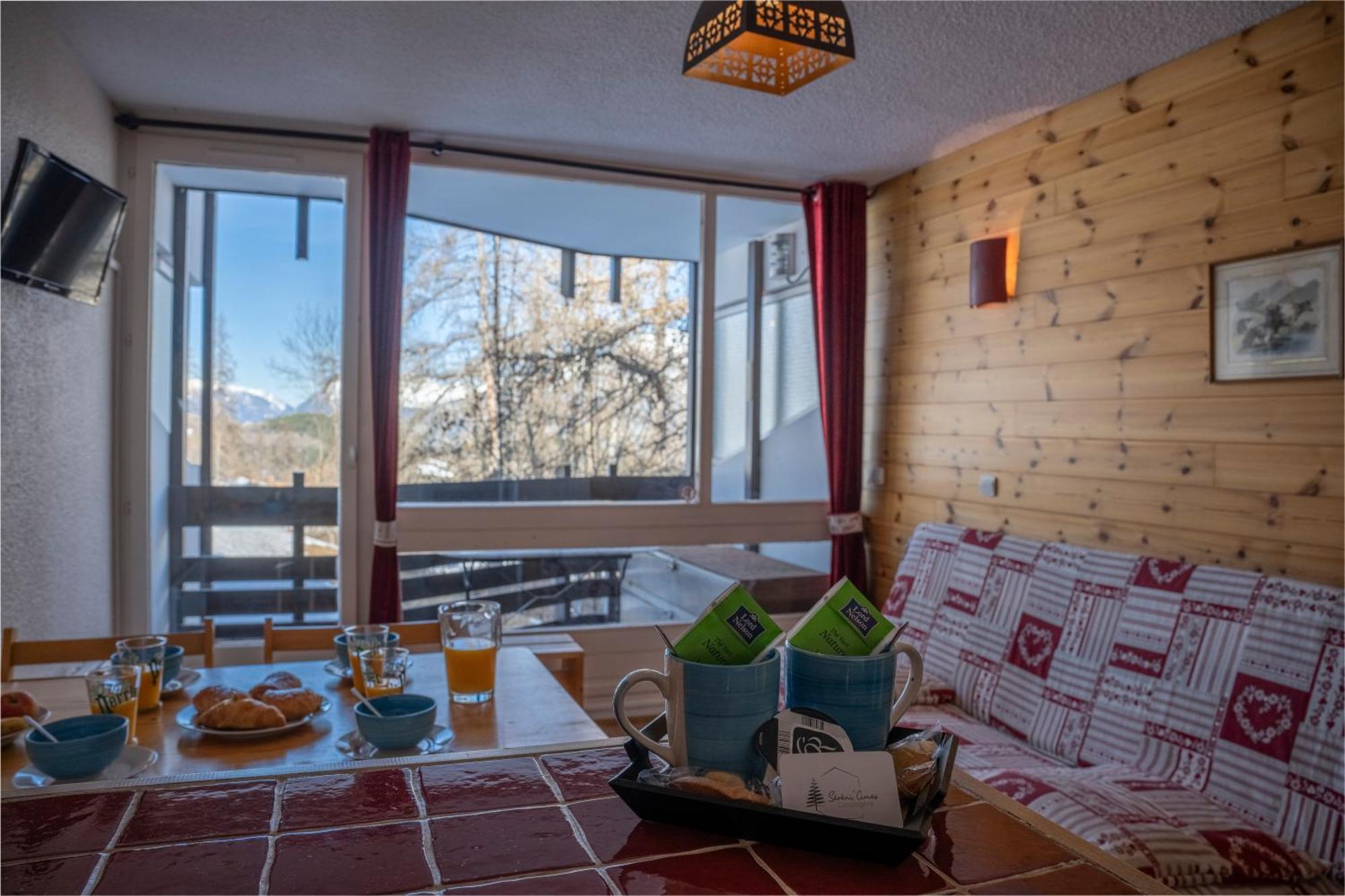 Doux Crepuscule - Au Bord Des Pistes - Parking Apartamento Enchastrayes Exterior foto