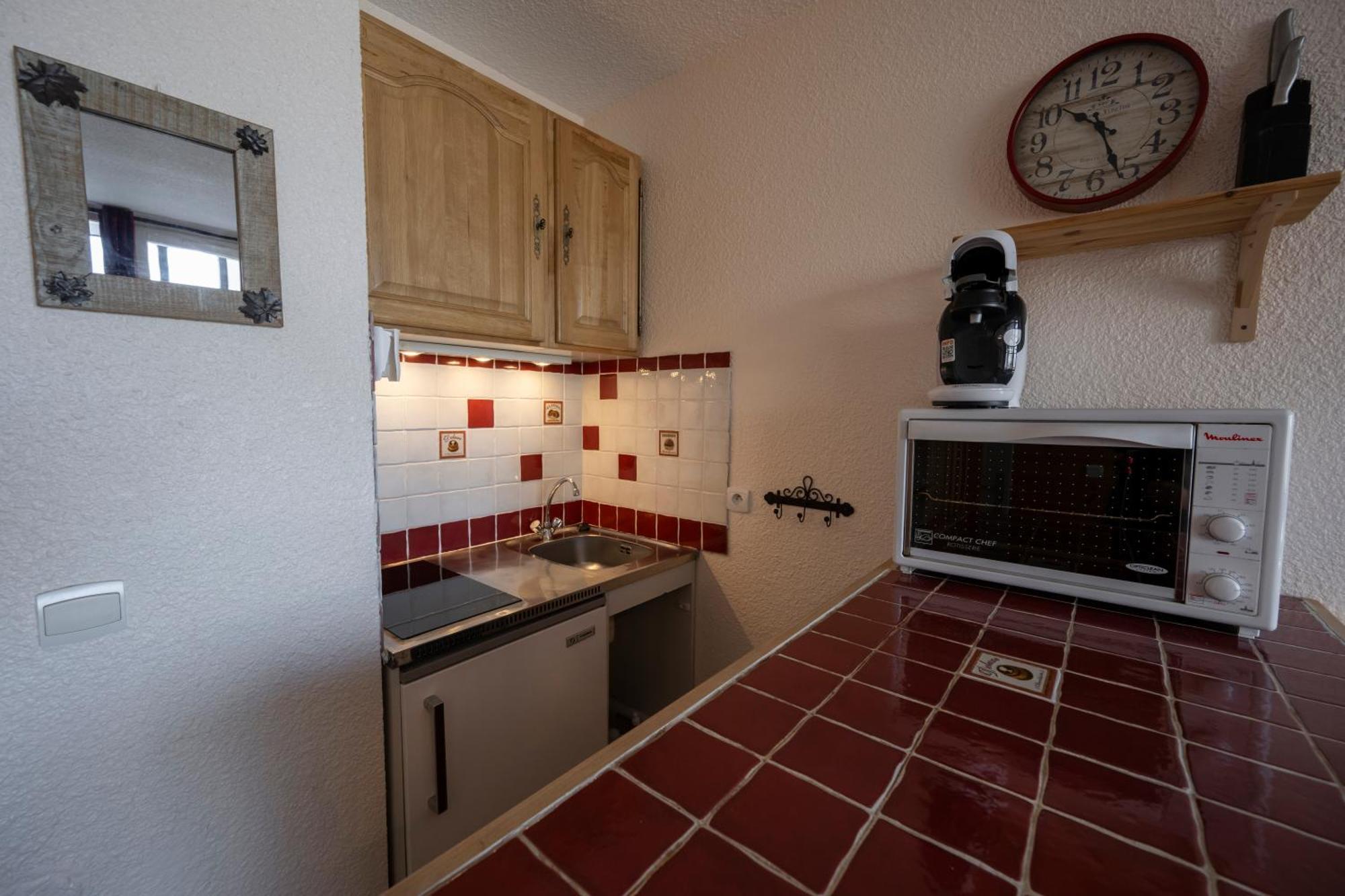 Doux Crepuscule - Au Bord Des Pistes - Parking Apartamento Enchastrayes Exterior foto
